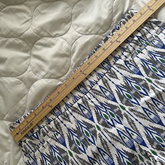 Chicos Brigitte Ikat Crops Size 12 - Picture 12 of 15